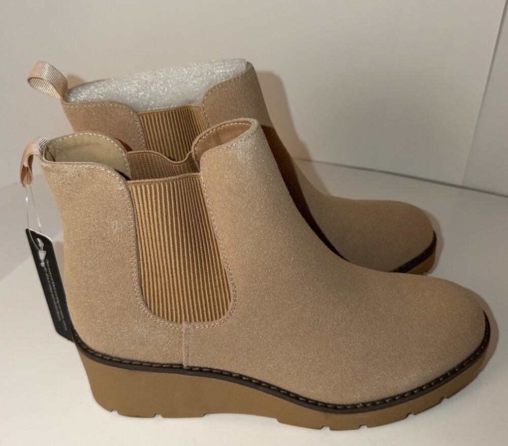 Athlefit Women's Chelsea Boots Suede Fashion Wedge Booties Size 8 Nude
